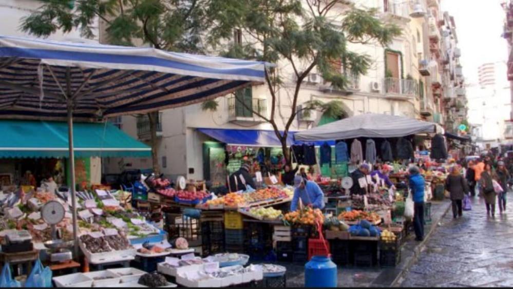 Casetta Soriano - Piazza Dante 那不勒斯 外观 照片